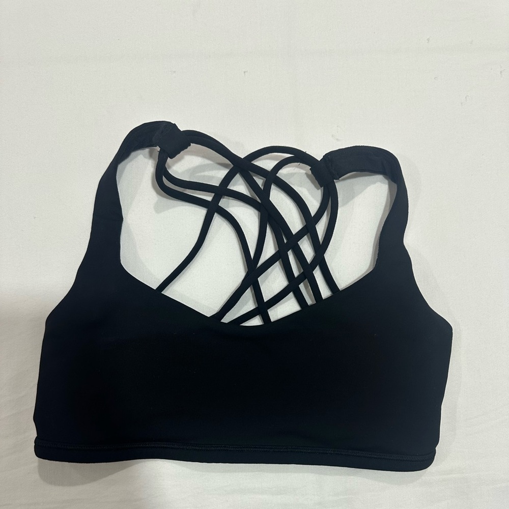 LULULEMON free to be sports bra